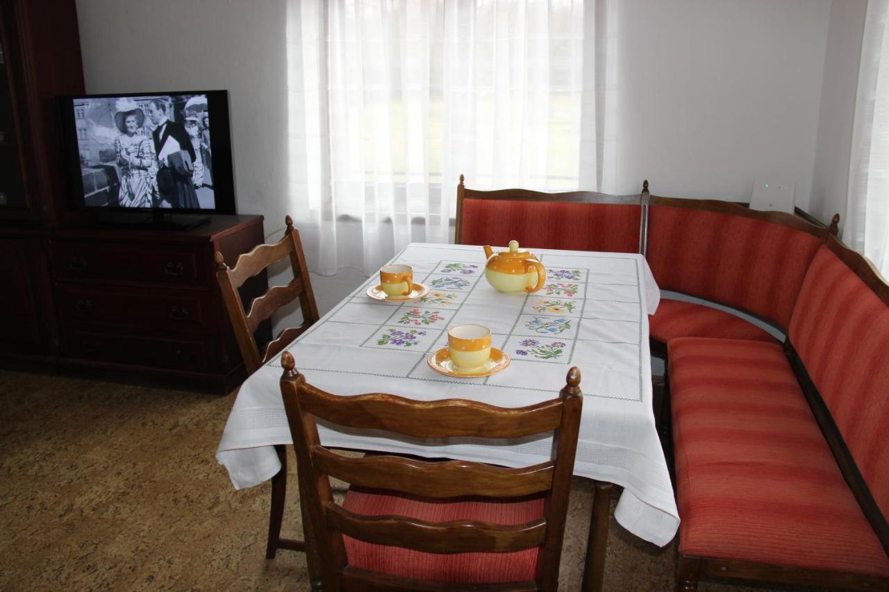 Chalupa U Prochazku Mezimesti Zewnętrze zdjęcie